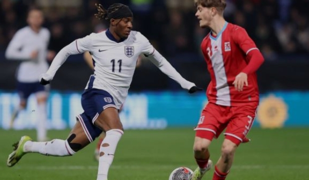 La Inglaterra sub-21 aplasta a Lux en la clasificación para la Eurocopa